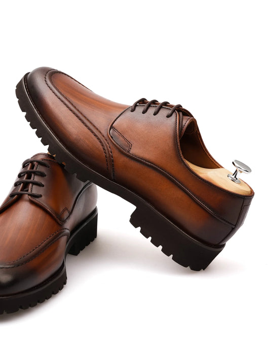 TURAL – Élégance Classique en Cuir